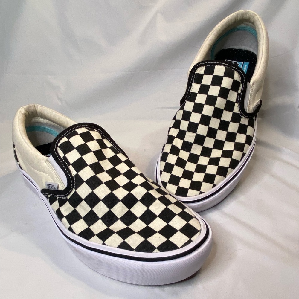 Pre-owned Vans Checkered Black & White Slip-On